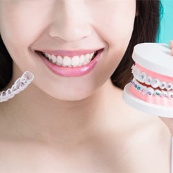 Invisalign vs braces to show better health with straight teeth